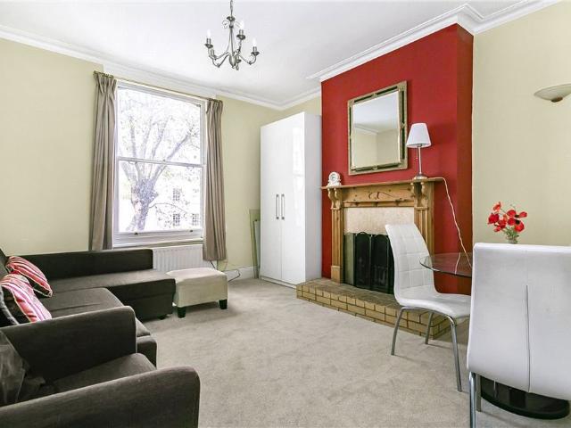 House for rent in London Borough of Hounslow, Greater London