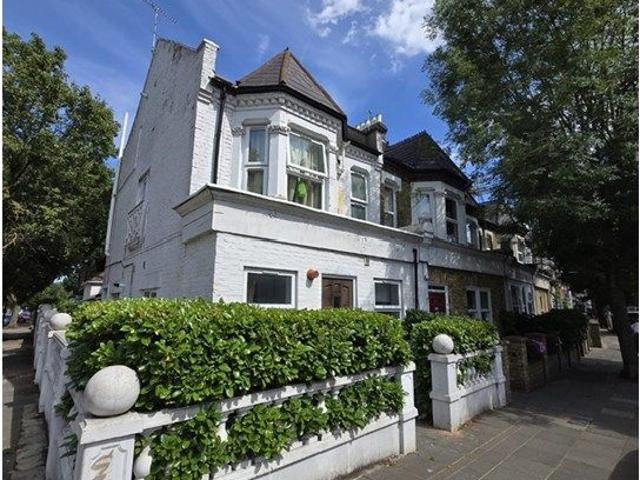 Apartment for rent in London Borough of Ealing, Greater London