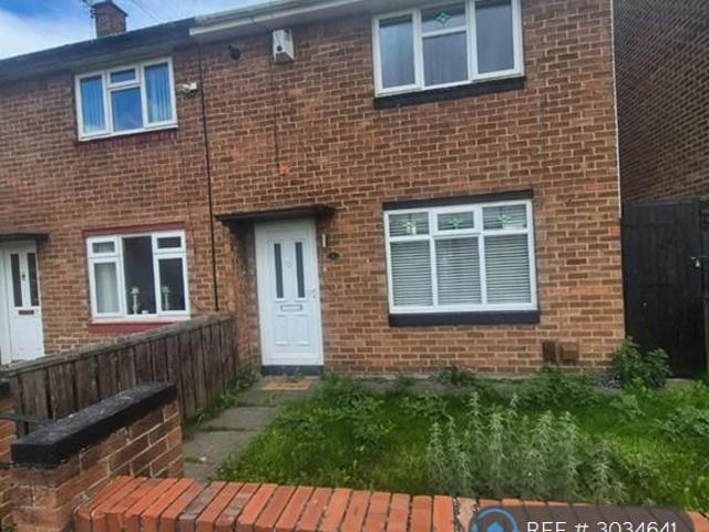 House for rent in Hylton Castle Estate, Tyne And Wear