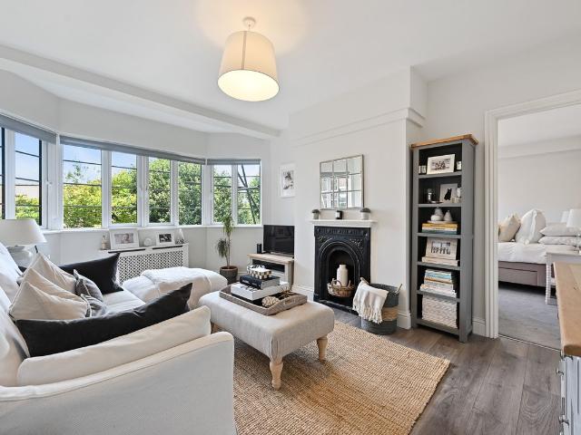 Apartment for rent in London Borough of Hounslow, Strand