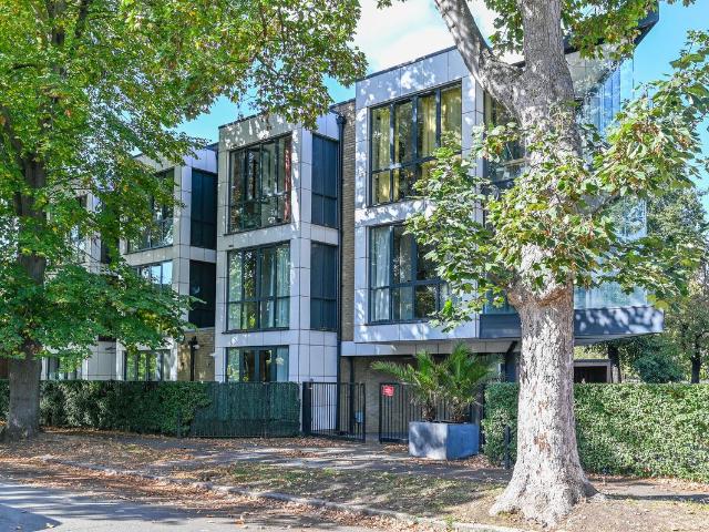 Apartment for rent in Grove Park, Greater London