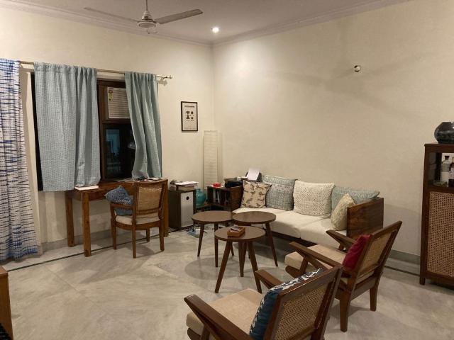 Villa for sale in Deri