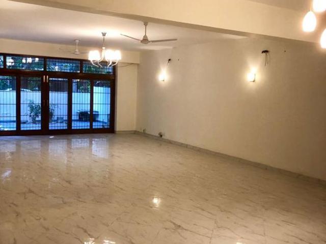 Villa for sale in Deri