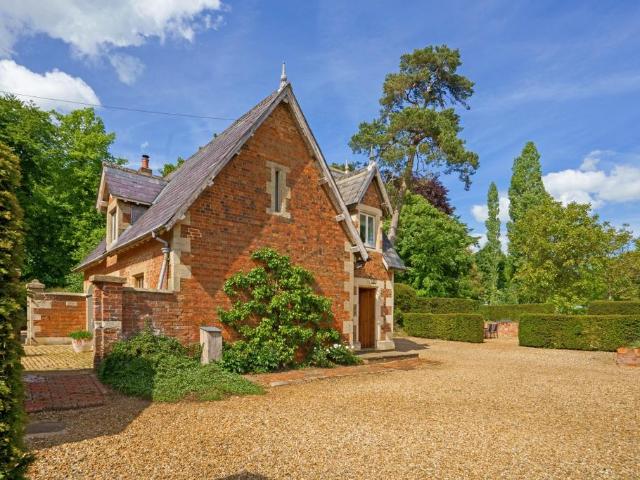 House for rent in Bromham, Wiltshire