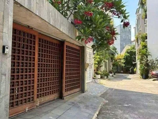 Biệt Thự cho thuê tại Khu phố 11, Thành phố Hồ Chí Minh