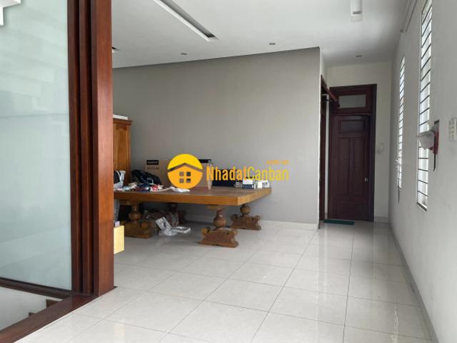 Nhà mặt phố cho thuê