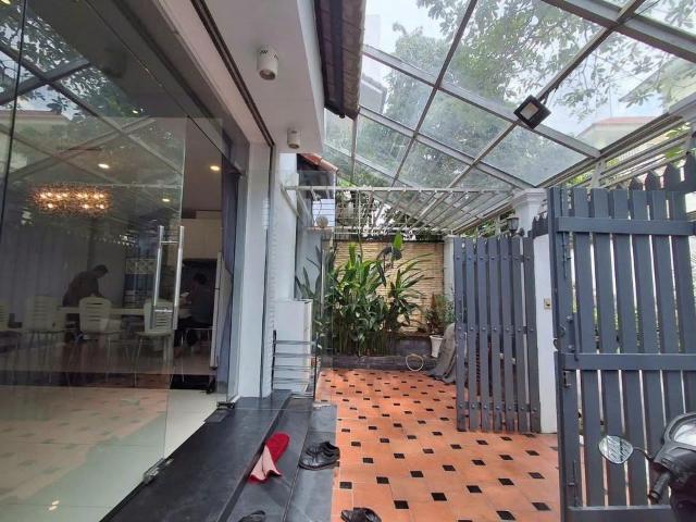 Biệt Thự cho thuê tại Khu phố 11, Thành phố Hồ Chí Minh