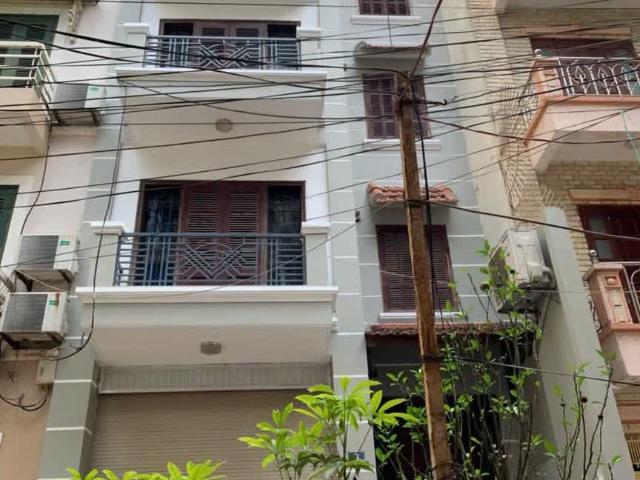Nhà cho thuê tại Hoàn Kiếm, Hà Nội