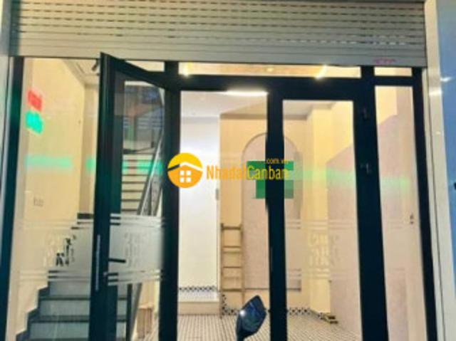 Nhà mặt phố cho thuê