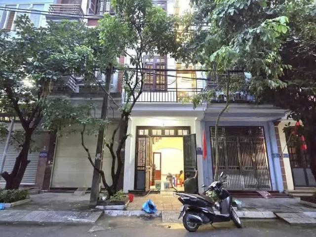 Nhà mặt phố bán tại Hoàn Kiếm, Hà Nội
