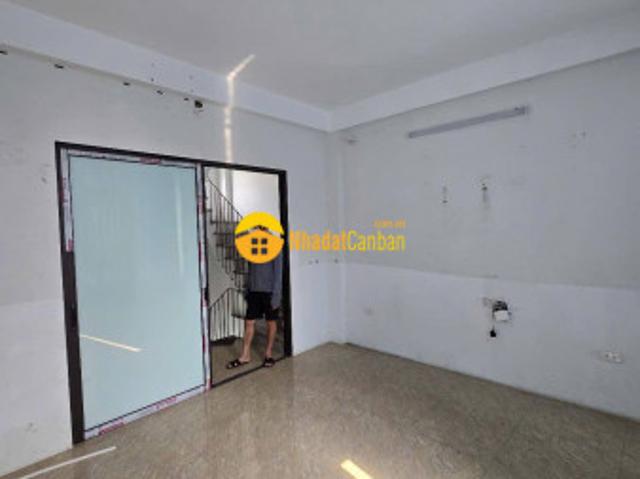 Nhà mặt phố cho thuê