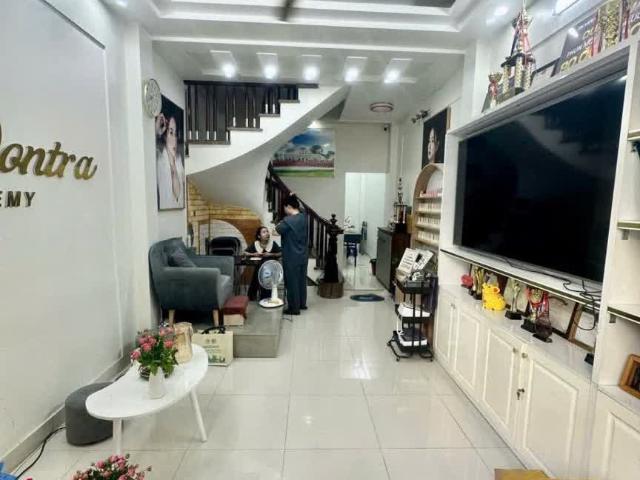 Nhà cho thuê tại Hoàn Kiếm, Hà Nội