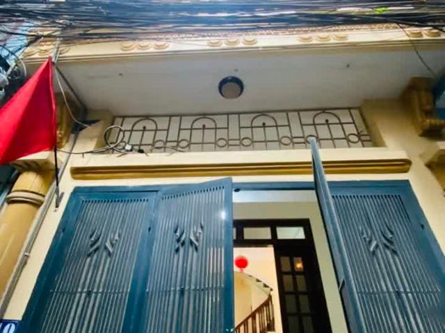 Nhà cho thuê tại Hoàn Kiếm, Hà Nội