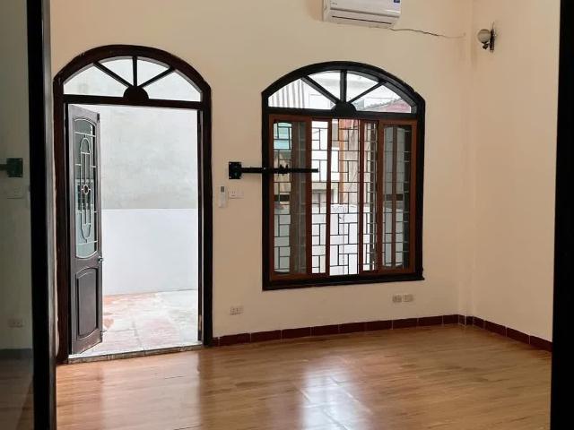 Nhà cho thuê tại Hoàn Kiếm, Hà Nội