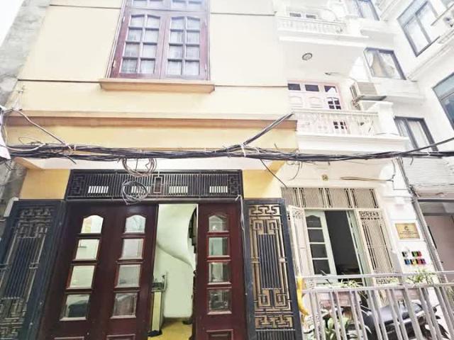 Nhà cho thuê tại Hoàn Kiếm, Hà Nội