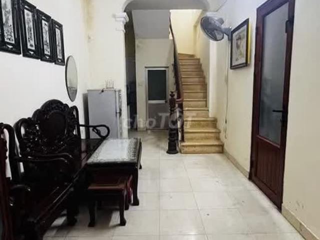 Nhà cho thuê tại Hoàn Kiếm, Hà Nội