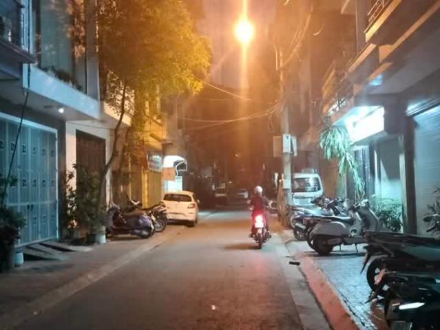 Nhà cho thuê tại Hoàn Kiếm, Hà Nội
