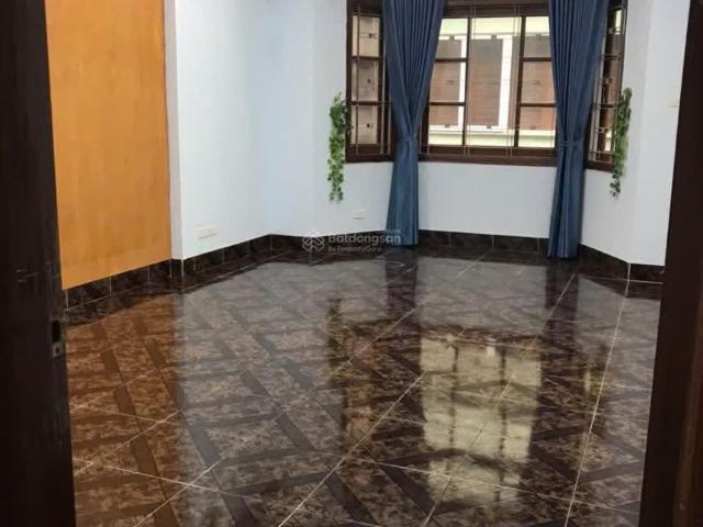Nhà cho thuê tại Hoàn Kiếm, Hà Nội