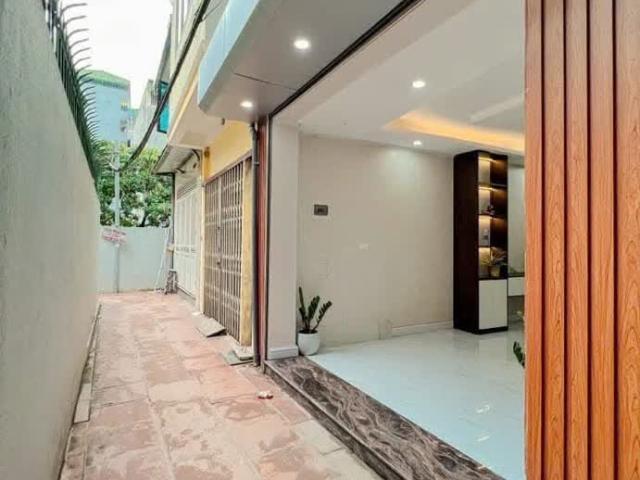 Nhà cho thuê tại Hoàn Kiếm, Hà Nội
