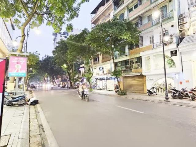 Nhà mặt phố cho thuê tại Hoàn Kiếm, Hà Nội