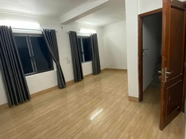 Nhà cho thuê tại Hoàn Kiếm, Hà Nội