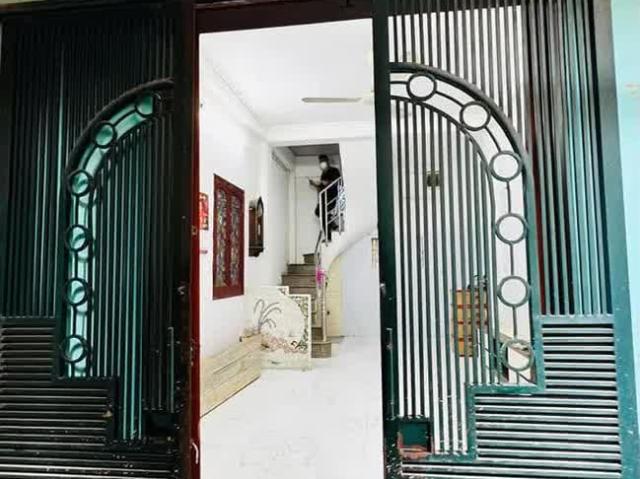 Nhà mặt phố bán tại Hoàn Kiếm, Hà Nội