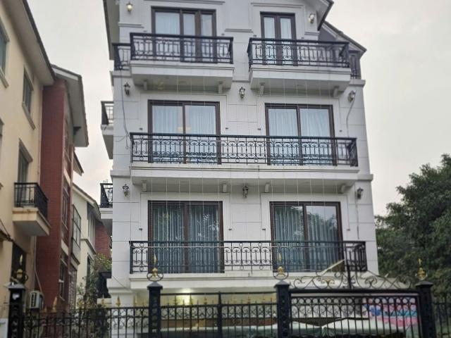 Nhà cho thuê