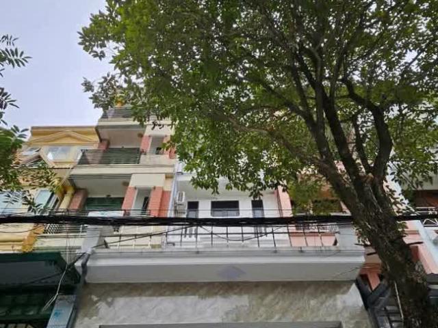 Nhà cho thuê tại Hoàn Kiếm, Hà Nội
