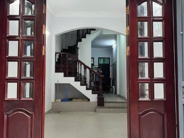 Nhà cho thuê tại Hoàn Kiếm, Hà Nội