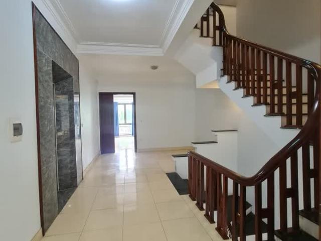 Nhà mặt phố cho thuê