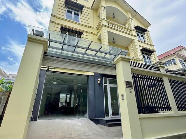 Biệt Thự cho thuê tại Khu phố 8, Thành phố Hồ Chí Minh