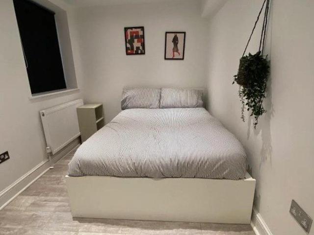 House for rent in Maryland, Greater London