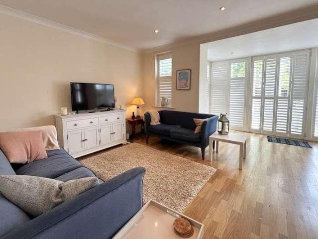 House for rent in North Bourne, Surrey Heath
