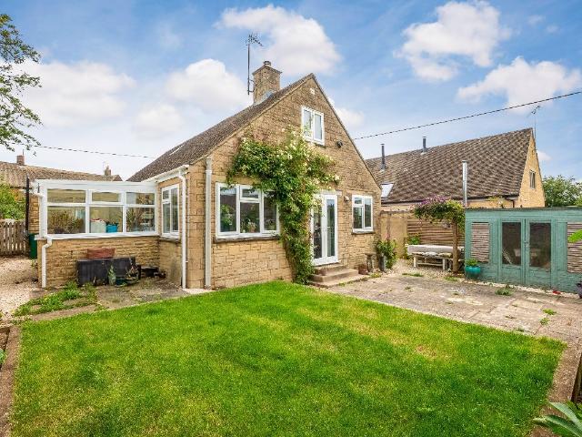 House for rent in Over Norton, West Oxfordshire