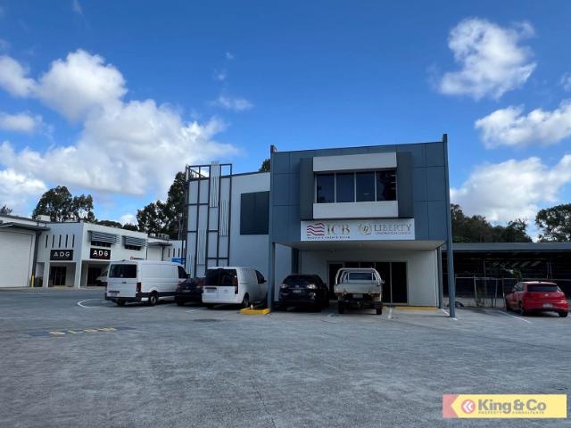 Warehouse for rent in Toombul, Queensland