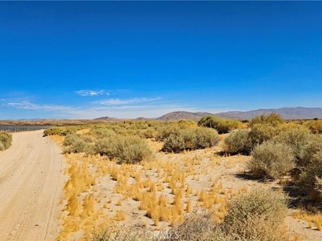 Land for sale in Cantil, California