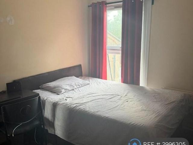 House for rent in Newtown, Reading