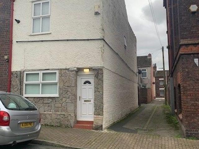 Room for rent in West Bank, Widnes