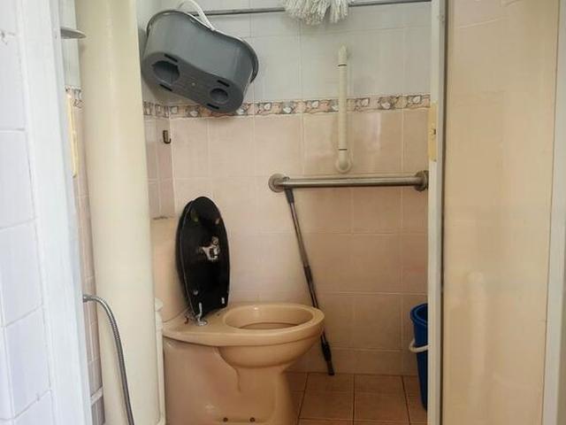 Detached House for sale in 23 North West