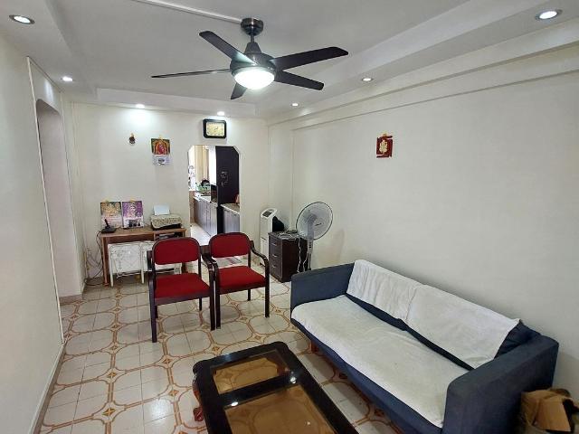 Detached House for sale in 23 North West