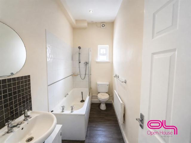 Apartment for rent in Heaton, Lee Bank