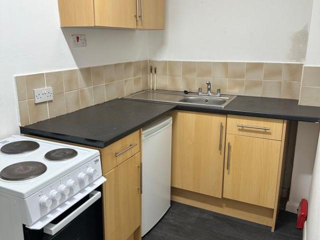 Studio for rent in Lee Bank, Greater Manchester