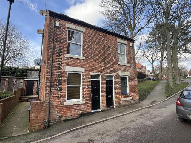 House for rent in Stumperlowe, Sheffield