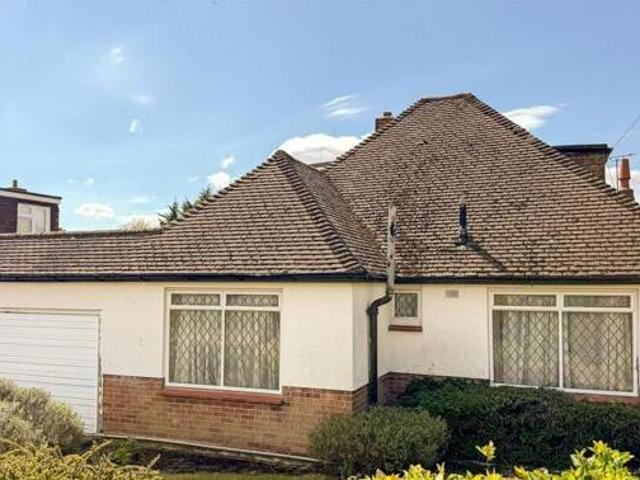 House for sale in Batchworth, Hertfordshire