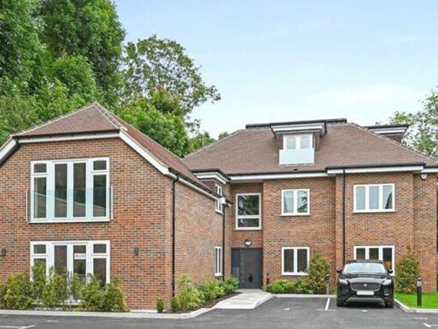 House for sale in Batchworth, Hertfordshire