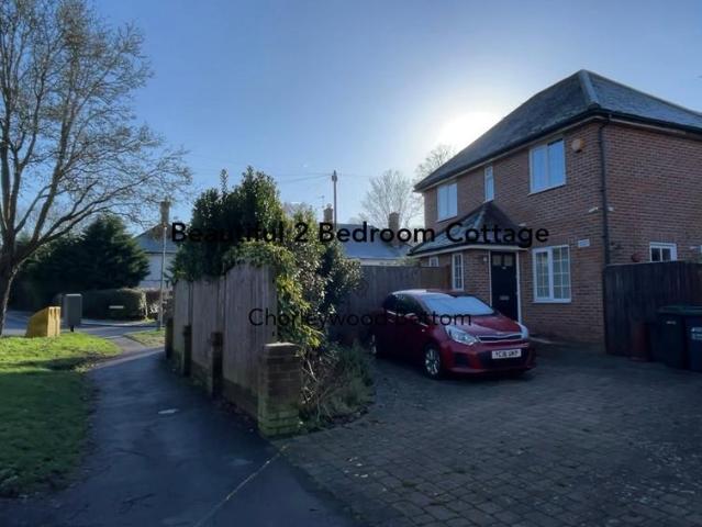 House for rent in Heronsgate, Batchworth