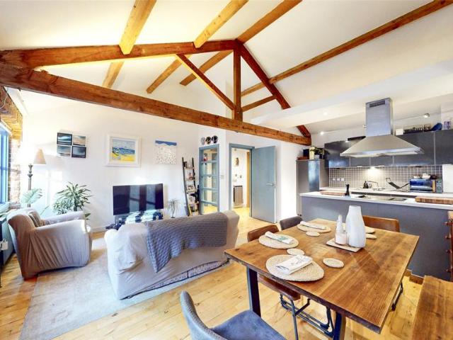 Apartment for rent in First Street, Manchester