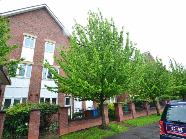 House for rent in Old Trafford, Trafford Park