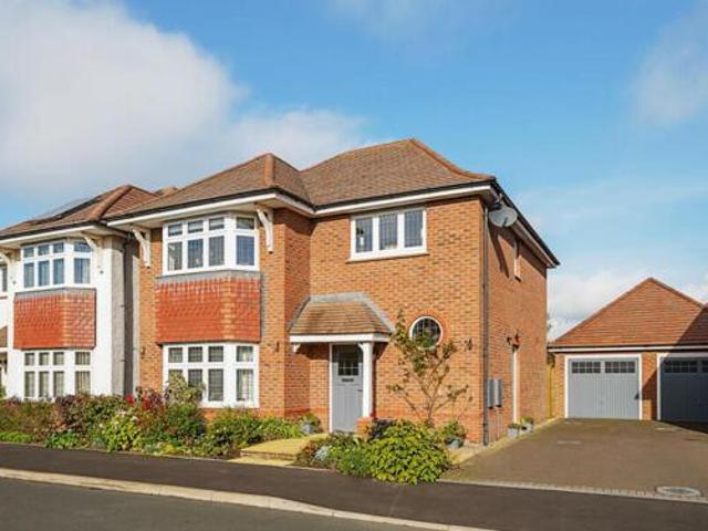 House for sale in Crookhill, Worcestershire