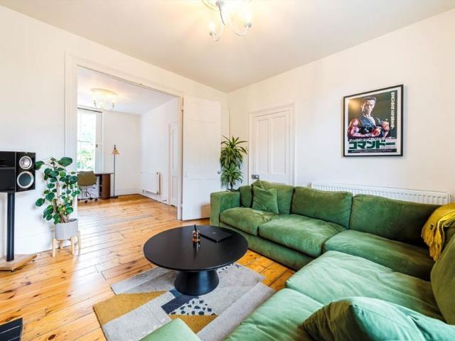 House for rent in Bellenden, Greater London
